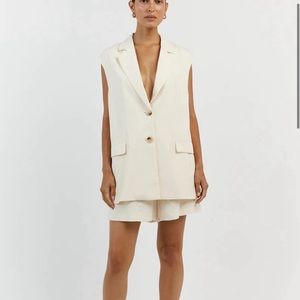 DISSH Oversized Cream Vest